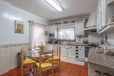 Villa i Alenquer, Lisbon, Alenquer - € 699.000 | Ref: KWPT-026165 - foto 11