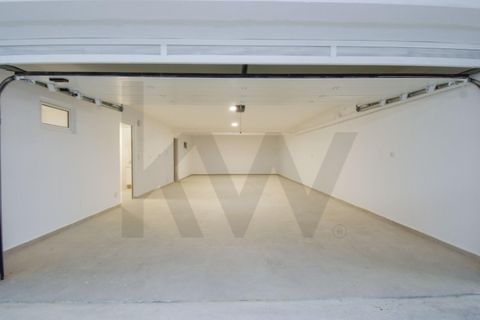 Villa i Alcabideche, Lisbon, Alcabideche - € 1.850.000 | Ref: KWPT-013871 - foto 43