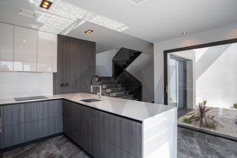 Villa i Alcabideche, Lisbon, Alcabideche - € 1.750.000 | Ref: KWPT-002094 - foto 14