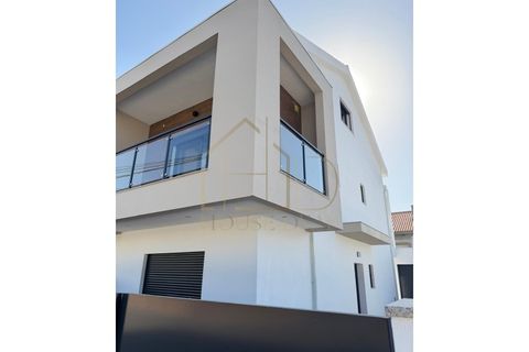Villa a Quinta do Conde, Setubal, Quinta do Conde - € 450.000 | Ref: CAS_167 - foto 2