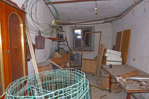 Villa i Bagnone, Massa and Carrara, Bagnone - € 55.000 | Ref: 353B-823123 - foto 13