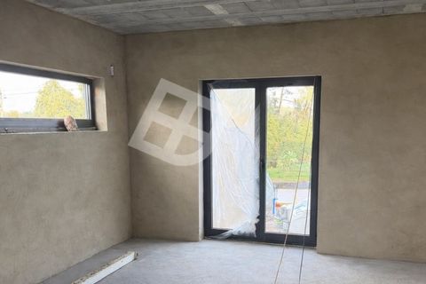 Villa in Eixo e Eirol, Aveiro, Eixo e Eirol - € 335.000 | Ref: 4364 L10 - foto 1