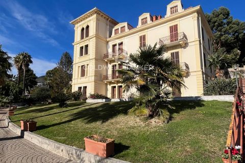 Lejlighed i Sanremo, Imperia, Sanremo - € 420.000 | Ref: CBI131-1029-1945 - foto 19
