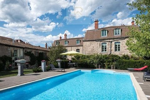 Villa i Ambert, Puy-de-Dome, Ambert - € 925.000 | Ref: 3011442535 - foto 1