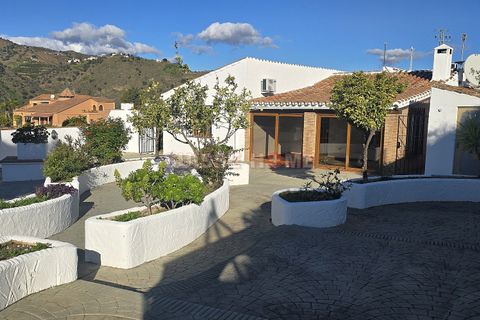 Villa i Velez Malaga, Malaga, Velez Malaga - € 475.000 | Ref: SH1139 - foto 5