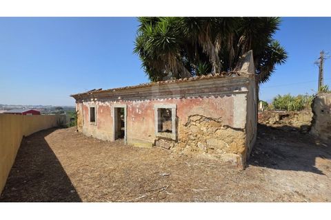 Ruinere i Mafra, Lisbon, Mafra - € 156.000 | Ref: L23598 - foto 1