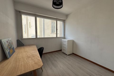 Lejlighed i Agen, Lot-et-Garonne, Agen - € 185.000 | Ref: 340930277331 - foto 14