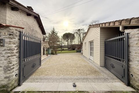 Villa a Brossac, Charente, Brossac - € 349.000 | Ref: FAAEA2A79F174EE5 - foto 20