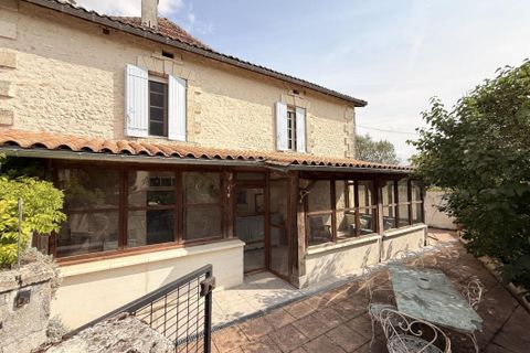 Villa i Aubeterre-sur-Dronne, Charente, Aubeterre-sur-Dronne - € 345.000 | Ref: ED15CFA74DCE46FE - foto 10