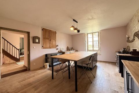 Villa i Aubeterre-sur-Dronne, Charente, Aubeterre-sur-Dronne - € 345.000 | Ref: ED15CFA74DCE46FE - foto 11