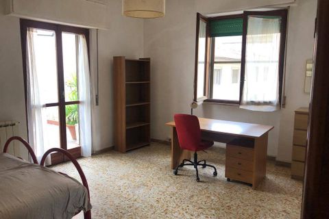 Apartament a Pisa, Pisa, Pisa - € 350/mes | Ref: 2016382 - foto 5
