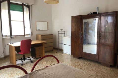 Apartament a Pisa, Pisa, Pisa - € 350/mes | Ref: 2016382 - foto 8