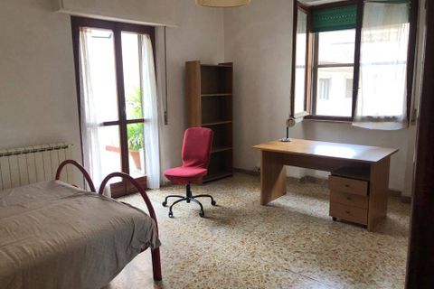 Apartament a Pisa, Pisa, Pisa - € 350/mes | Ref: 2016382 - foto 9