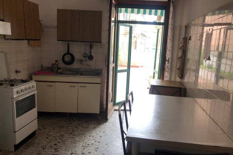 Apartament a Pisa, Pisa, Pisa - € 350/mes | Ref: 2016382 - foto 11