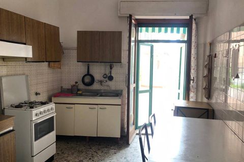 Apartament a Pisa, Pisa, Pisa - € 350/mes | Ref: 2016382 - foto 12