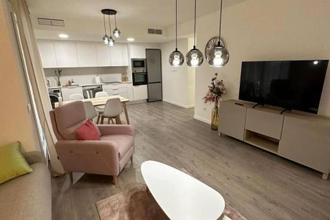 Apartment in Valencia, Valencia, Valencia - € 1,600/month | Ref: alqv082/6084 - photo 2