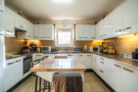 Villa i Torrevieja, Alicante, Torrevieja - € 610.000 | Ref: I2441 - foto 18