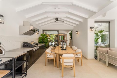 Villa a Marbella, Malaga, Marbella - € 4.950.000 | Ref: HRvillacamelia - foto 8