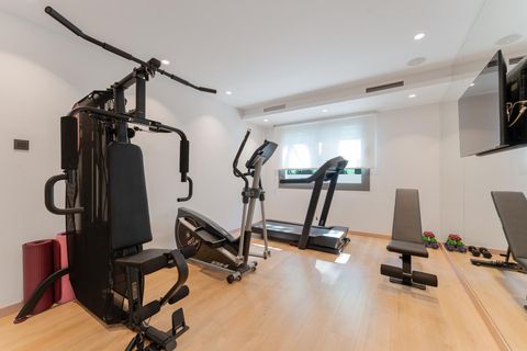 Villa a Marbella, Malaga, Marbella - € 4.950.000 | Ref: HRvillacamelia - foto 12