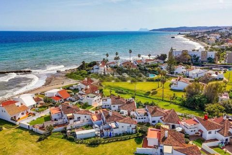 Rækkehus i Estepona, Malaga, Estepona - € 495.000 | Ref: R5014063 - foto 1
