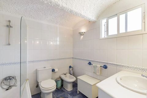 Rækkehus i Estepona, Malaga, Estepona - € 495.000 | Ref: R5014063 - foto 15