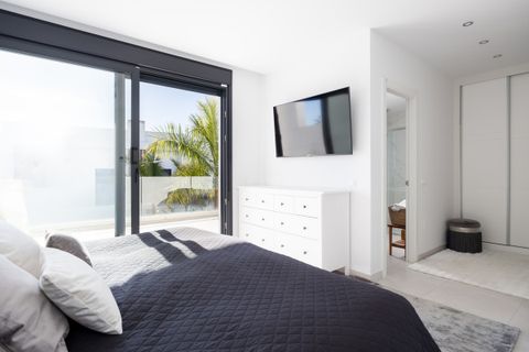 Rækkehus i Estepona, Malaga, Estepona - € 899.000 | Ref: R5161600 - foto 11