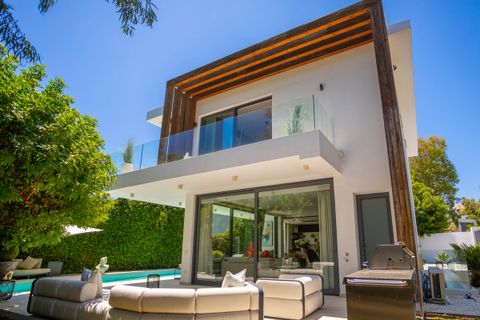 Villa a Estepona, Malaga, Estepona - € 1.799.000 | Ref: R5174350 - foto 2