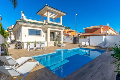 Villa a Rojales, Alicante, Rojales - € 489.000 | Ref: 4-CH-Z524 - foto 2