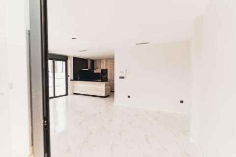 Villa - Punta Prima, Alicante, Punta Prima - € 699 900 | Réf : N6722 - photo 16