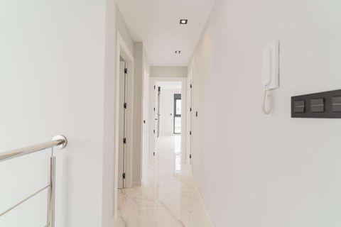 Villa - Punta Prima, Alicante, Punta Prima - € 699 900 | Réf : N6722 - photo 26