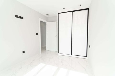 Villa - Punta Prima, Alicante, Punta Prima - € 699 900 | Réf : N6722 - photo 30