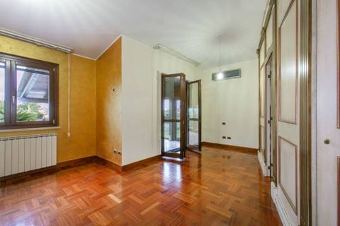 Villa a Pomezia, Rome, Pomezia - € 599.000 | Ref: 1001-731 - foto 40