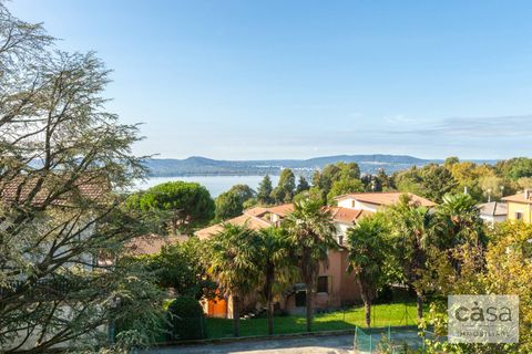Villa i Comerio, Varese, Comerio - € 830.000 | Ref: 571-2-RD - foto 1