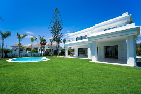 Villa a Marbella, Malaga, Marbella - € 6.400.000 | Ref: NGM010V6 - foto 1