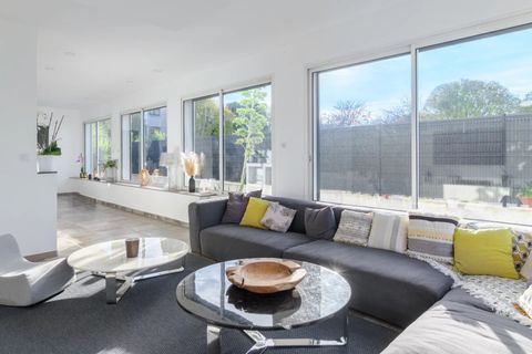 Villa a Marseille, Bouches-du-Rhone, Marseille - € 1.790.000 | Ref: HH-16036541 - foto 9