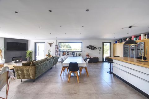 Villa a Eyguières, Bouches-du-Rhone, Eyguières - € 1.550.000 | Ref: HH-16021825 - foto 31