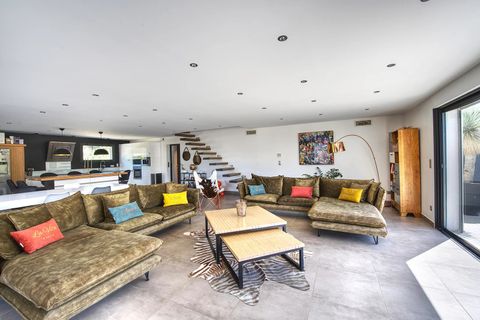 Villa a Eyguières, Bouches-du-Rhone, Eyguières - € 1.550.000 | Ref: HH-16021825 - foto 33