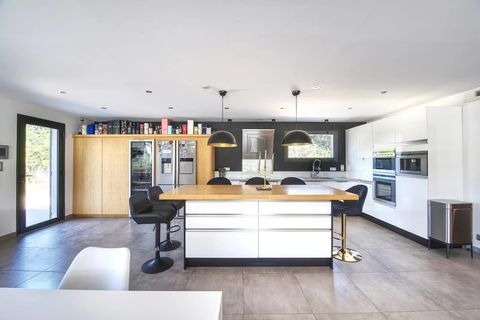 Villa a Eyguières, Bouches-du-Rhone, Eyguières - € 1.550.000 | Ref: HH-16021825 - foto 43