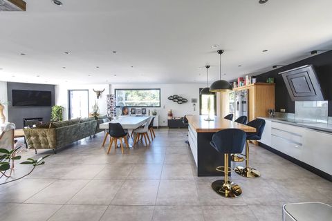 Villa a Eyguières, Bouches-du-Rhone, Eyguières - € 1.550.000 | Ref: HH-16021825 - foto 44
