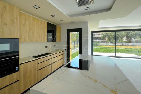 Villa a S'agaro, Gerona, S'agaro - € 1.350.000 | Ref: 374 - foto 6
