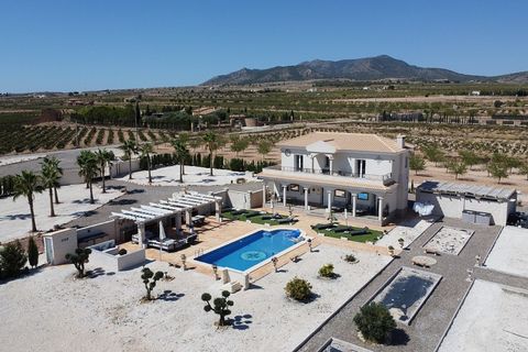Villa a Pinoso, Alicante, Pinoso - € 449.000 | Ref: AM-PNLCY195 - foto 30