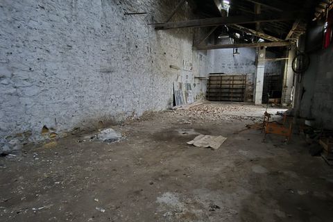 Erhvervsejendom i Arles, Bouches-du-Rhone, Arles - € 380.000 | Ref: VP104-ACTIVPATRIMONIA - foto 1