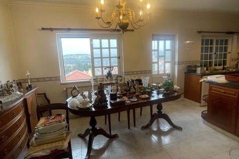Villa i Oeiras, Lisbon, Oeiras - € 780.000 | Ref: C0212-04266 - foto 4
