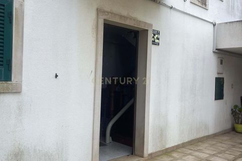 Villa i Oeiras, Lisbon, Oeiras - € 780.000 | Ref: C0212-04266 - foto 41