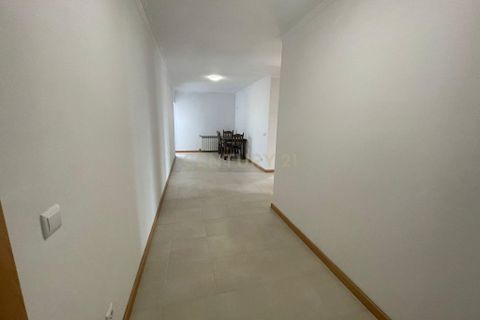 Villa i Oliveira do Bairro, Aveiro, Oliveira do Bairro - € 275.000 | Ref: C0385-00953 - foto 10