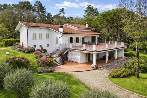 Villa i Lucca, Lucca, Lucca - € 1.480.000 | Ref: IA04176 - foto 1