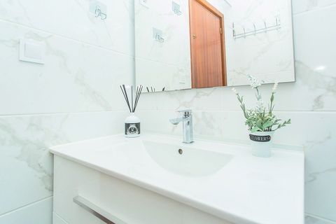 Lejlighed i Torrevieja, Alicante, Torrevieja - € 200.000 | Ref: 7732_6225/13477 - foto 39