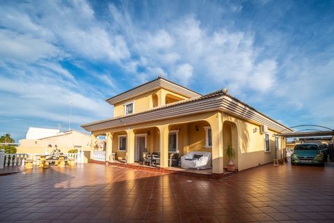 Villa i Torrevieja, Alicante, Torrevieja - € 610.000 | Ref: R5287573 - foto 4