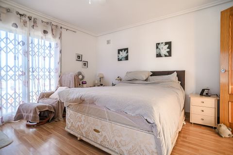 Villa i Torrevieja, Alicante, Torrevieja - € 610.000 | Ref: R5287573 - foto 23