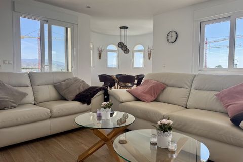Villa a Estepona, Malaga, Estepona - € 1.149.000 | Ref: R5162527 - foto 11